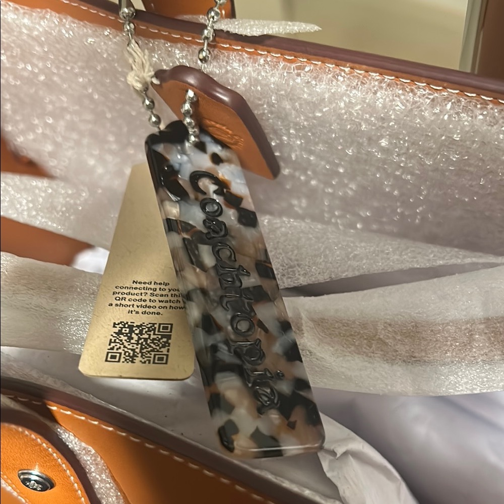 Coach Large Rivet Tote Bag - Picture 3 of 9